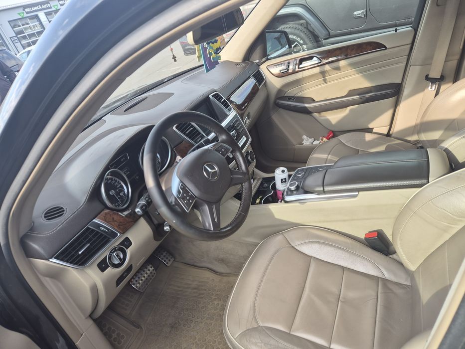 ML350 2013 motor stricat
