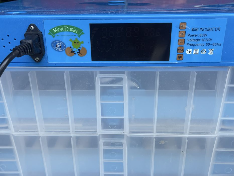Incubator Automat cu 2 etaje