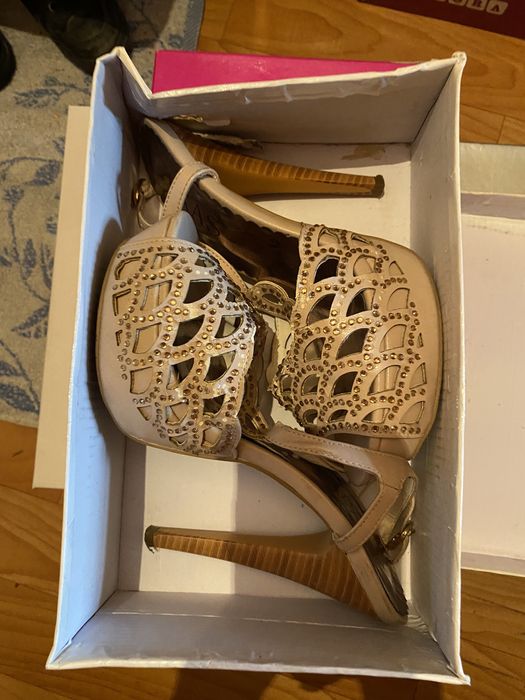 Туфли, босоножки разм 35-36