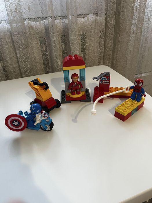Lego duplo marvel