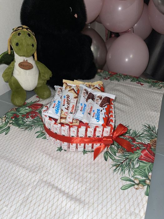 Киндер бокс.Подарочный набор сладости