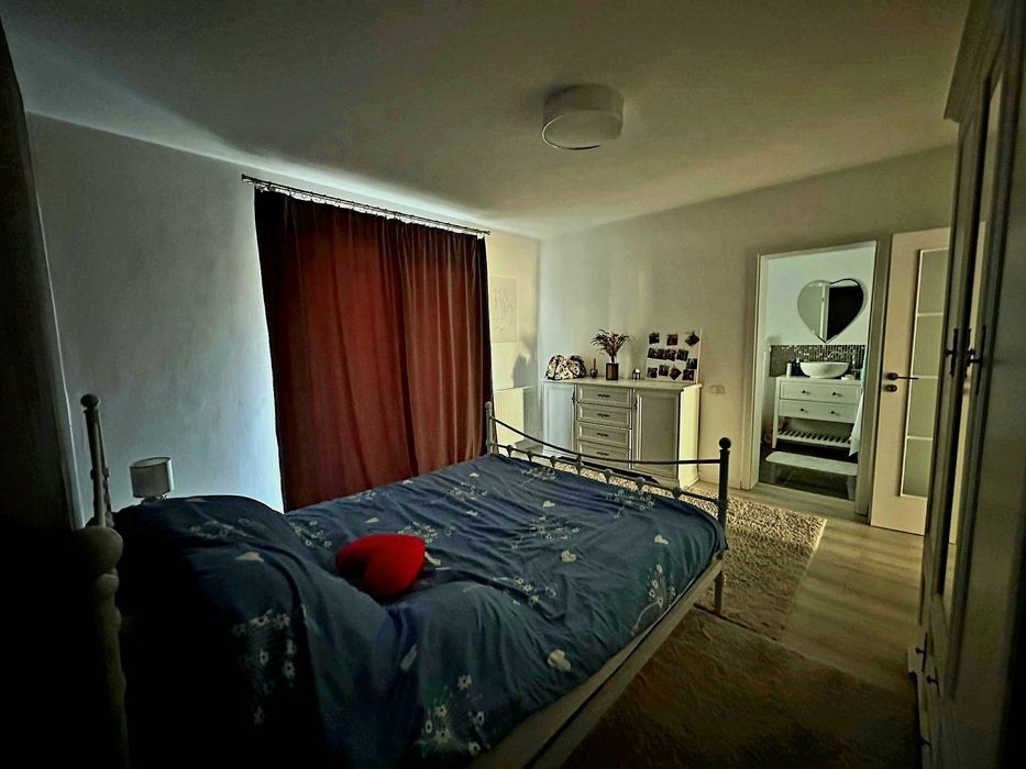 Casă modernă de vânzare în Zimandcuz, la doar 10 minute de Arad.