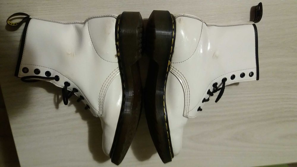 Dr. Martens bocanci dama albi (ghete)