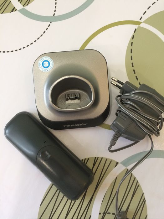 Радиотелефон Panasonic стационарный телефон