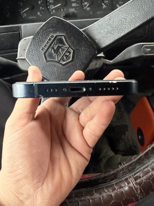 Айфон 13 сатылады