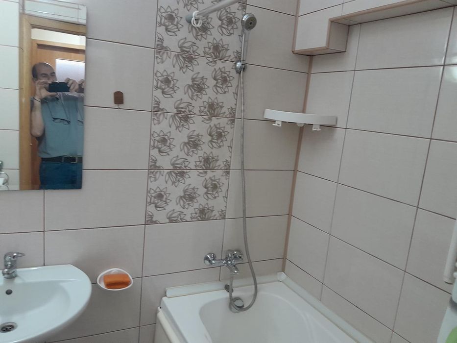 Vând apartament cu o camera