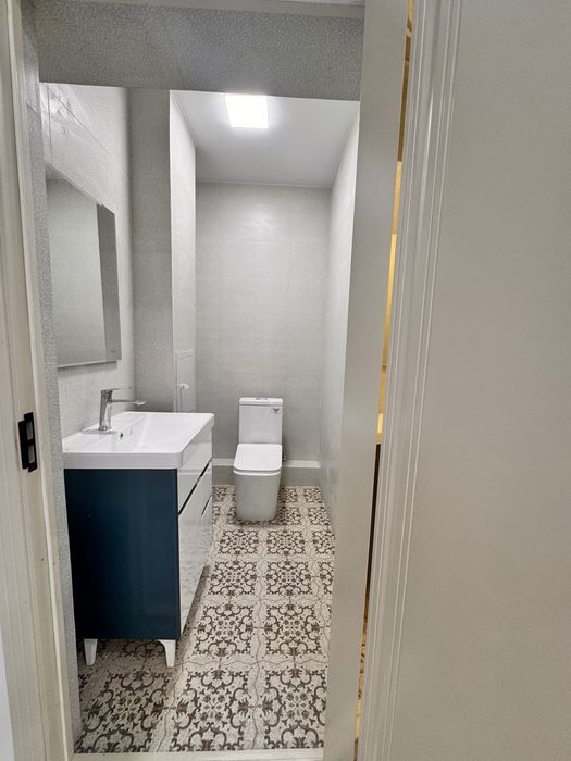 А.Фитрата(Рисовый) Первая линия 64кв Фасад 20м Две входные группы.