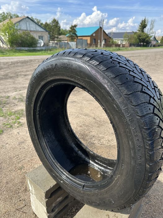 Продам б/у HAKKAPELIITA резина