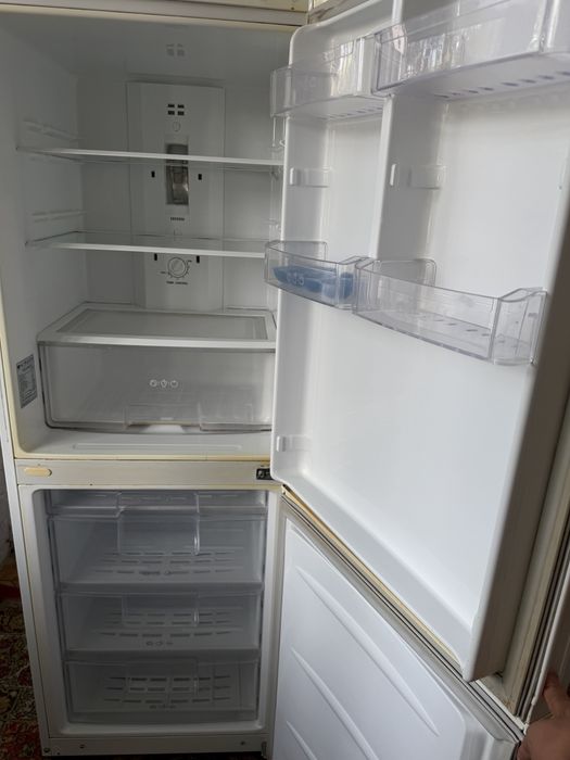 Продам Стиральную Машину Холодильник