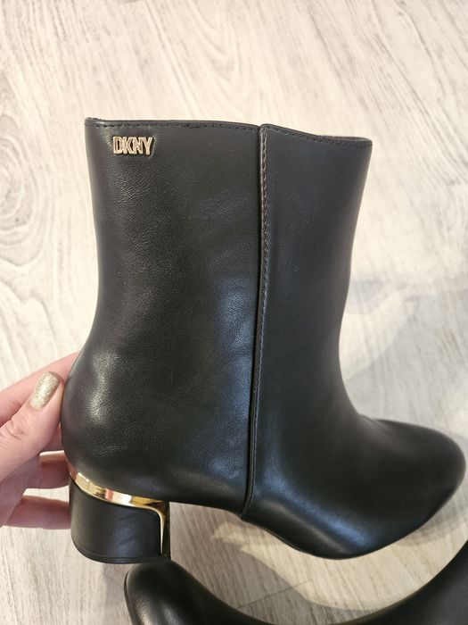 Sale 160! Елегантни боти DKNY