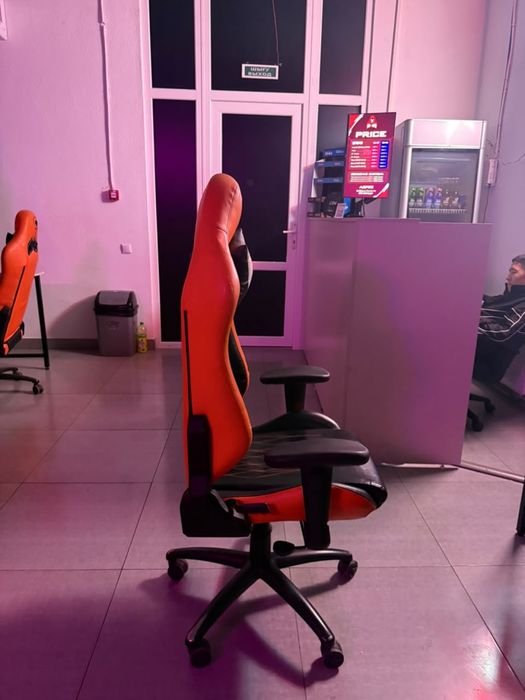 Игровые компьютерные кресло