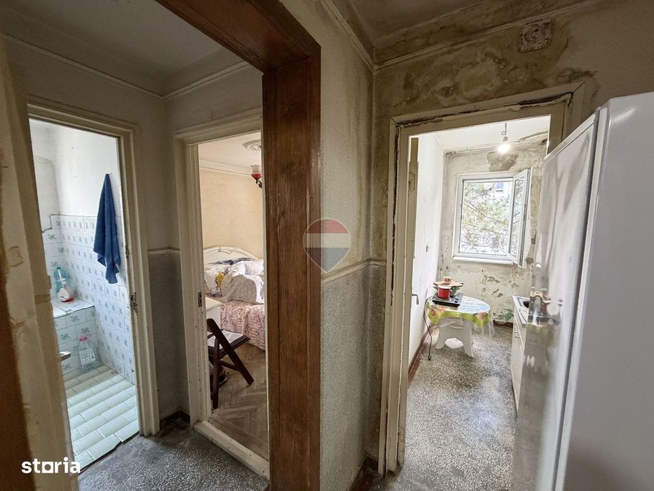 Apartament 3 camere etaj 3/4 SUD