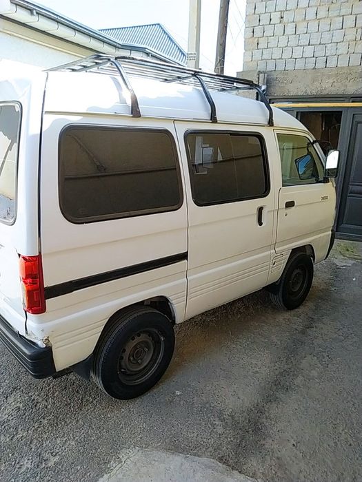 Damas sotiladi. Nontopar