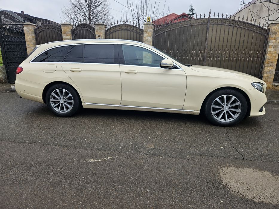 Vand Mercedes E220
