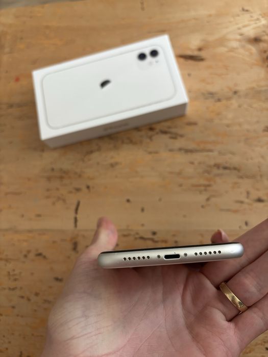 iPhone 11 Alb 64 GB
