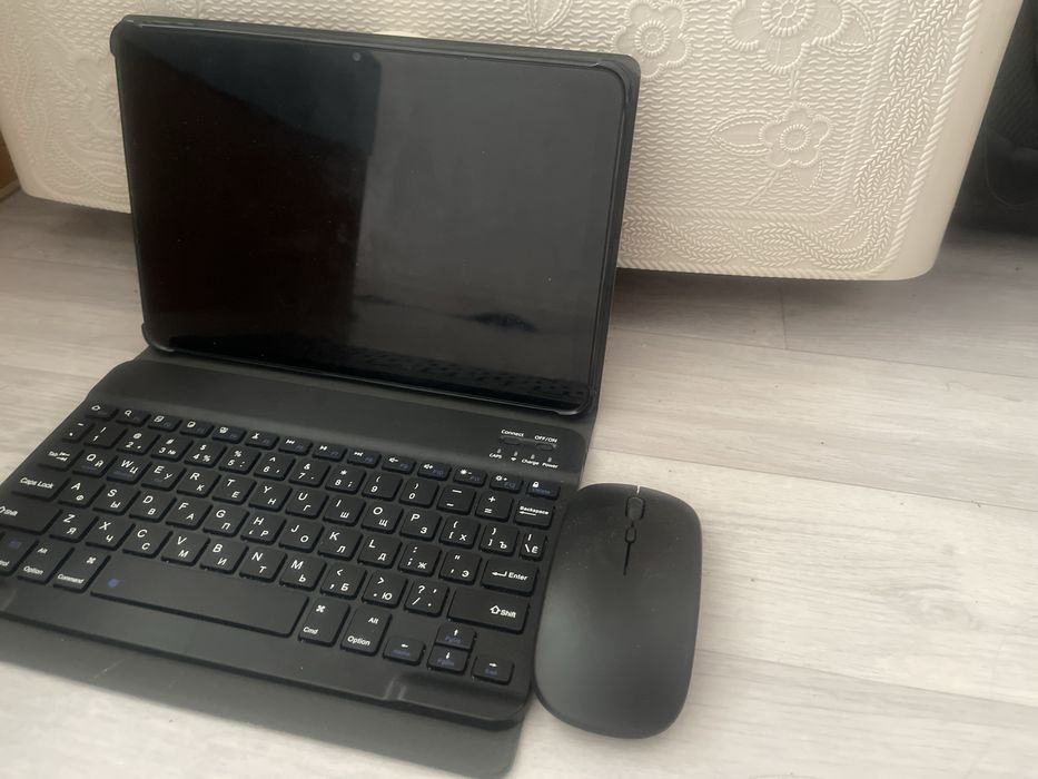 Планшет-ноутбук срочно