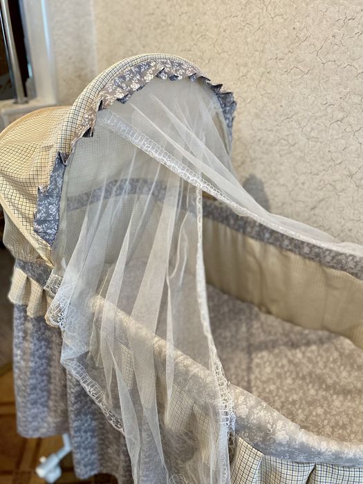 Колыбель кроватка