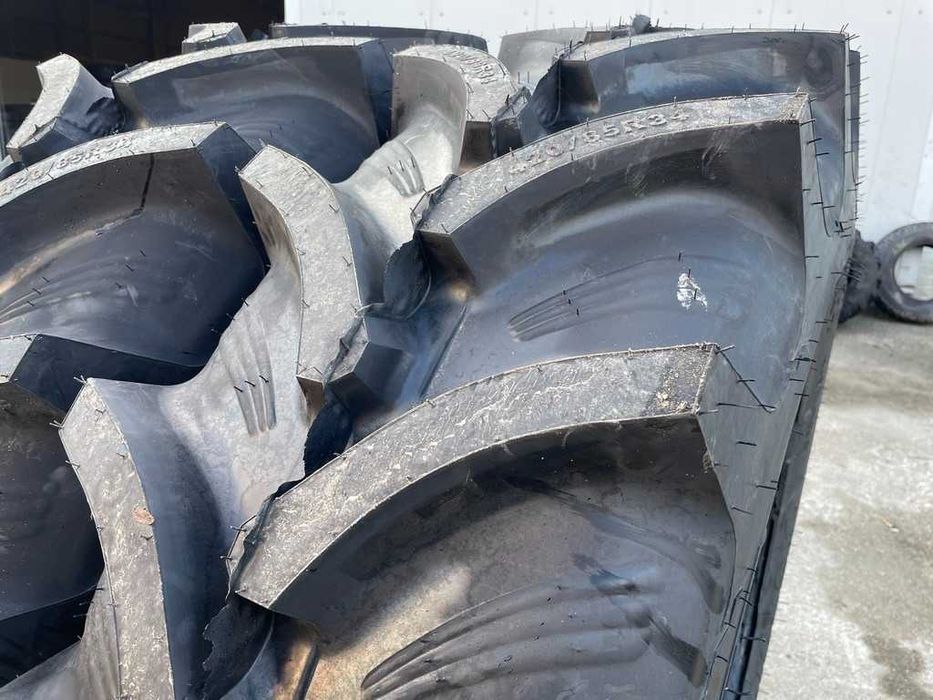 Anvelope agriocle de tractor spate 420/85R34 ori echivalent 16.9-34