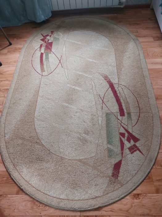 Ковер овальной формы