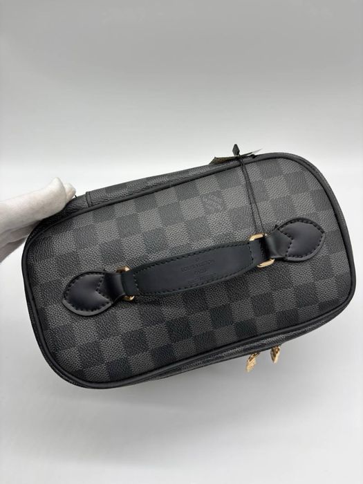 Косметичка брендовая на скидке