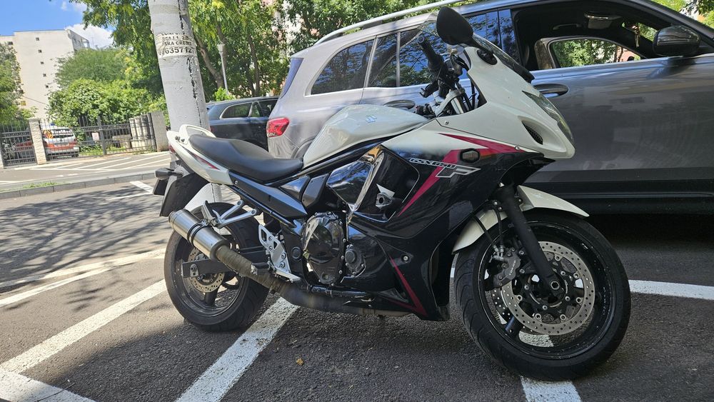 Motocicleta Suzuki Gsx650f 2010 Gume noi schimb