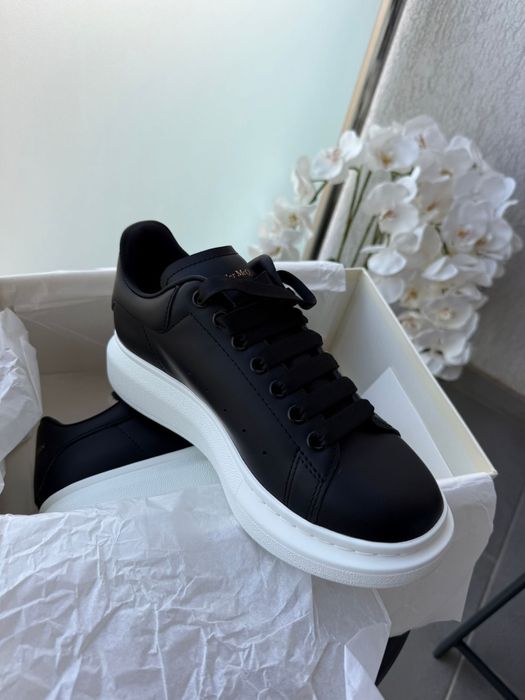 Adidasi Alexander MCqueen