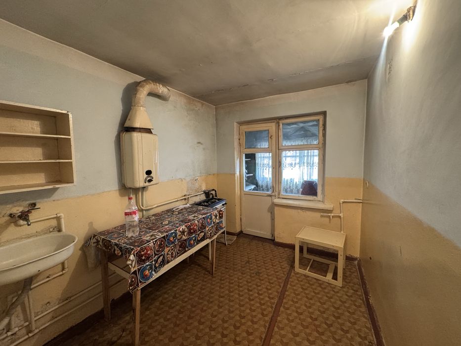 To’ytepada srochno remontsiz 1 xonali kvartira sotiladi!