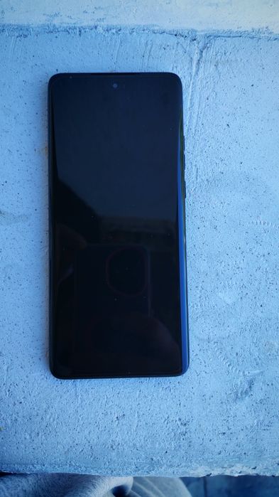 Vând schimb edge 40 neo