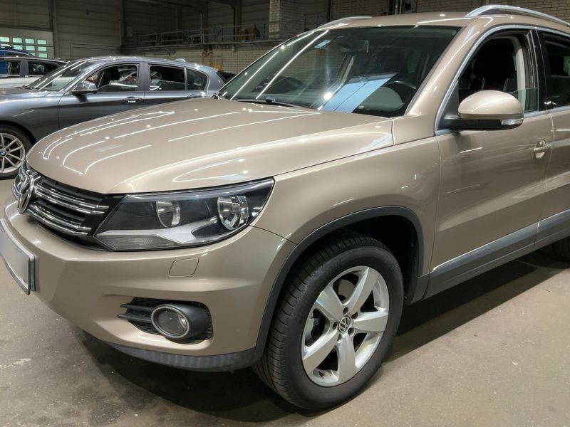 Volkswagen Tiguan 2.0 TDI Track & Style 4Motion 2011