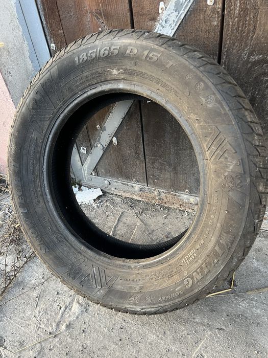 Vând cauciuc iarna Logan ,buji reducti cupla cârlig,Renault Megane 2 .