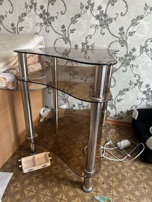 Подставка в хорошем состоянии