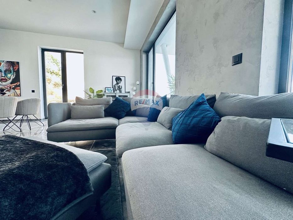 Продава се Къща в Балчик - 335 кв.м за 1612 €/кв.м - Снимка #5