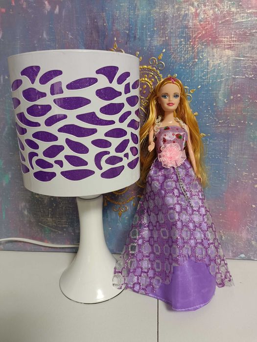 Светильник в комнату девочки