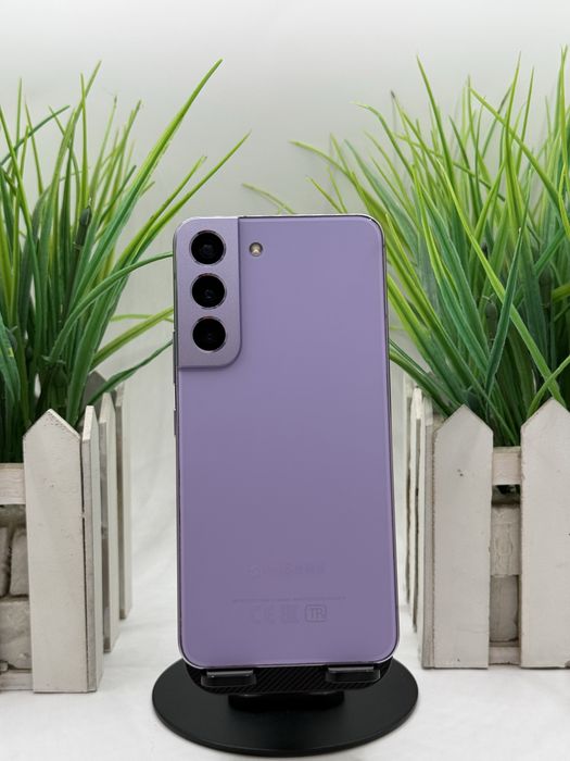 Смартфон Samsung S22