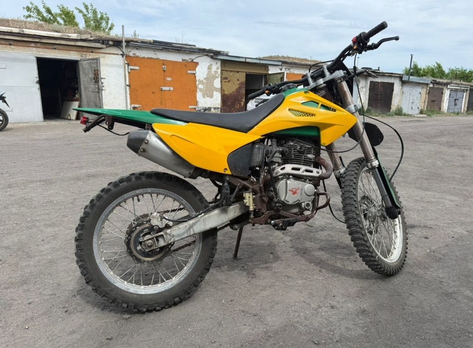 Продам эндуро 06 250кубов