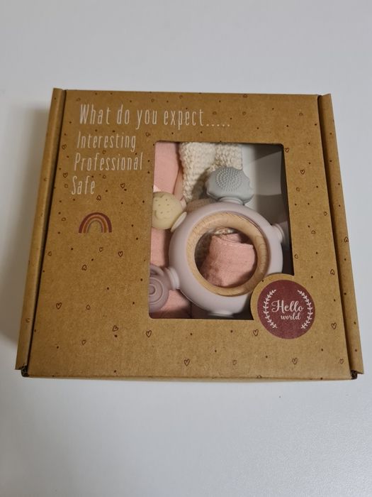 Set Cadou Premium din 6 piese pentru bebe-zornaitoare iepure