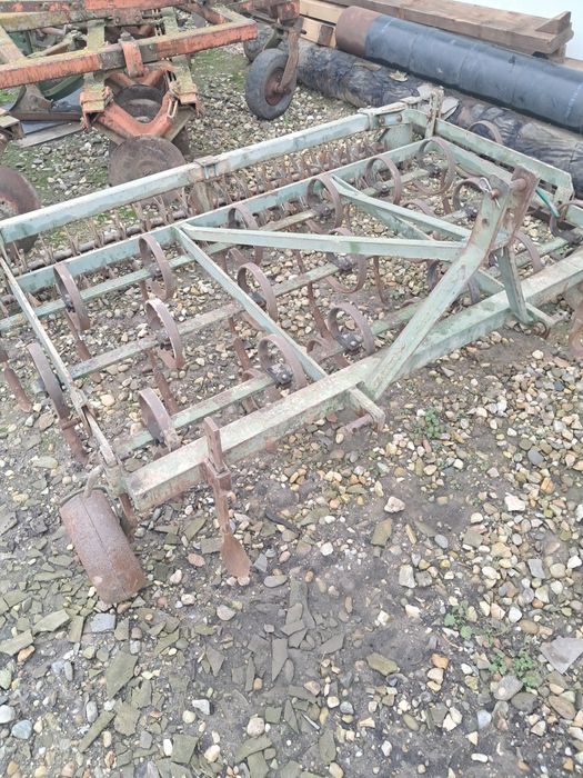 Combinator vibrocultor