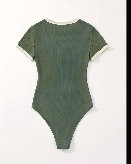 Стильное боди цвета хаки