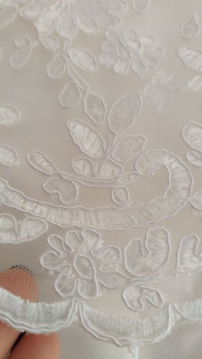 Официална бяла рокля