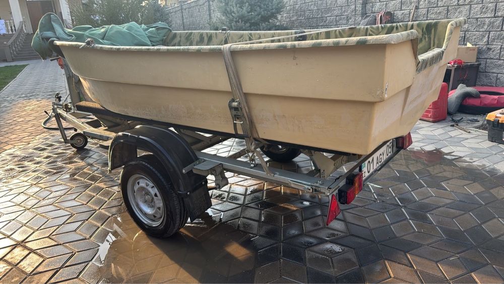 Лодка с прицепом