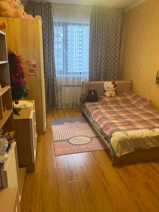 Продам 4 ком ЖК Болашак !