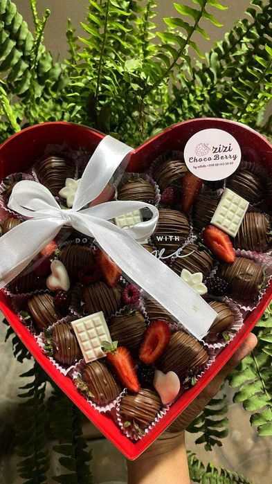 Qulupnayli shokolad.