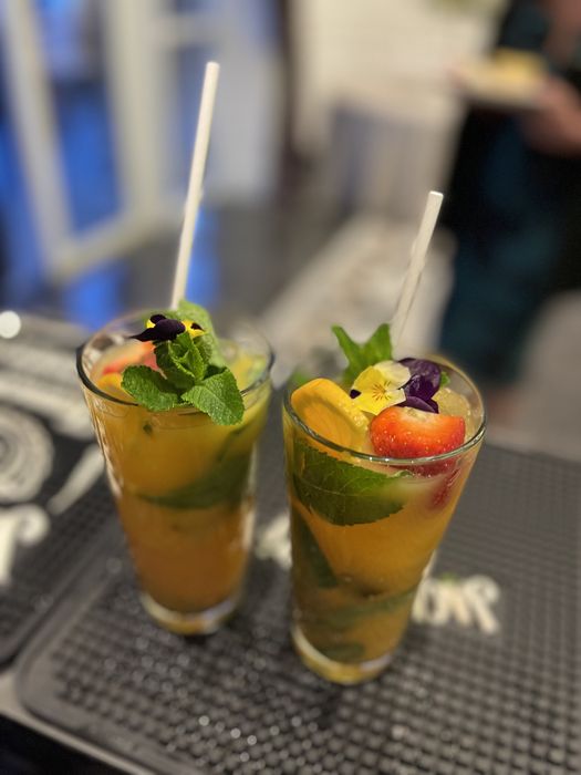 Servicii Cocktail Bar nunta botez majorat Bar mobil