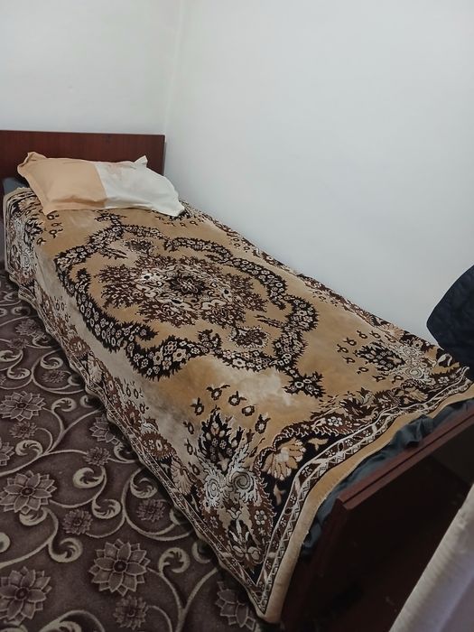 Односпальная кровать