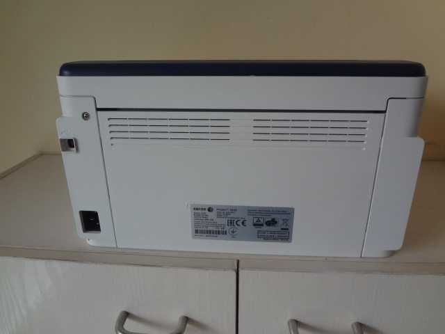 Лазeрен принтер-XEROX PHASER 3020