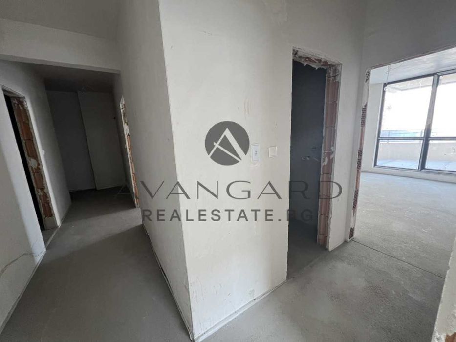 Продава се Тристаен апартамент в Пловдив, Христо Смирненски - 135 кв.м за 1208 €/кв.м - Снимка #7