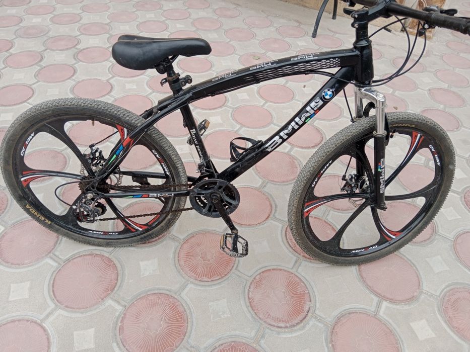 Велосипед BMW черный цвет