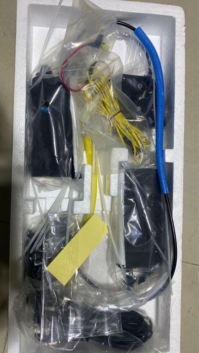 Toyota Land Cruiser 300 доводчик дверей