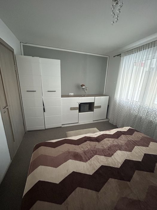 Inchiriez apartament in Campia Turzii