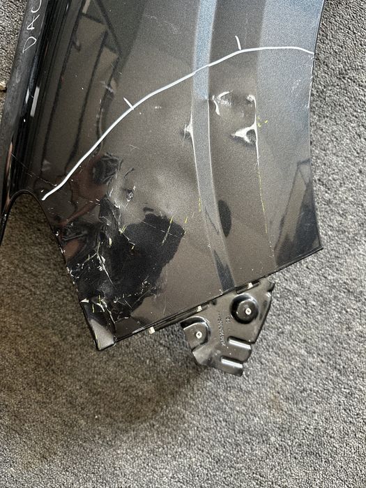 aripa fata stanga dacia sandero 3 logan 3 2021-2024 neagra cu defect